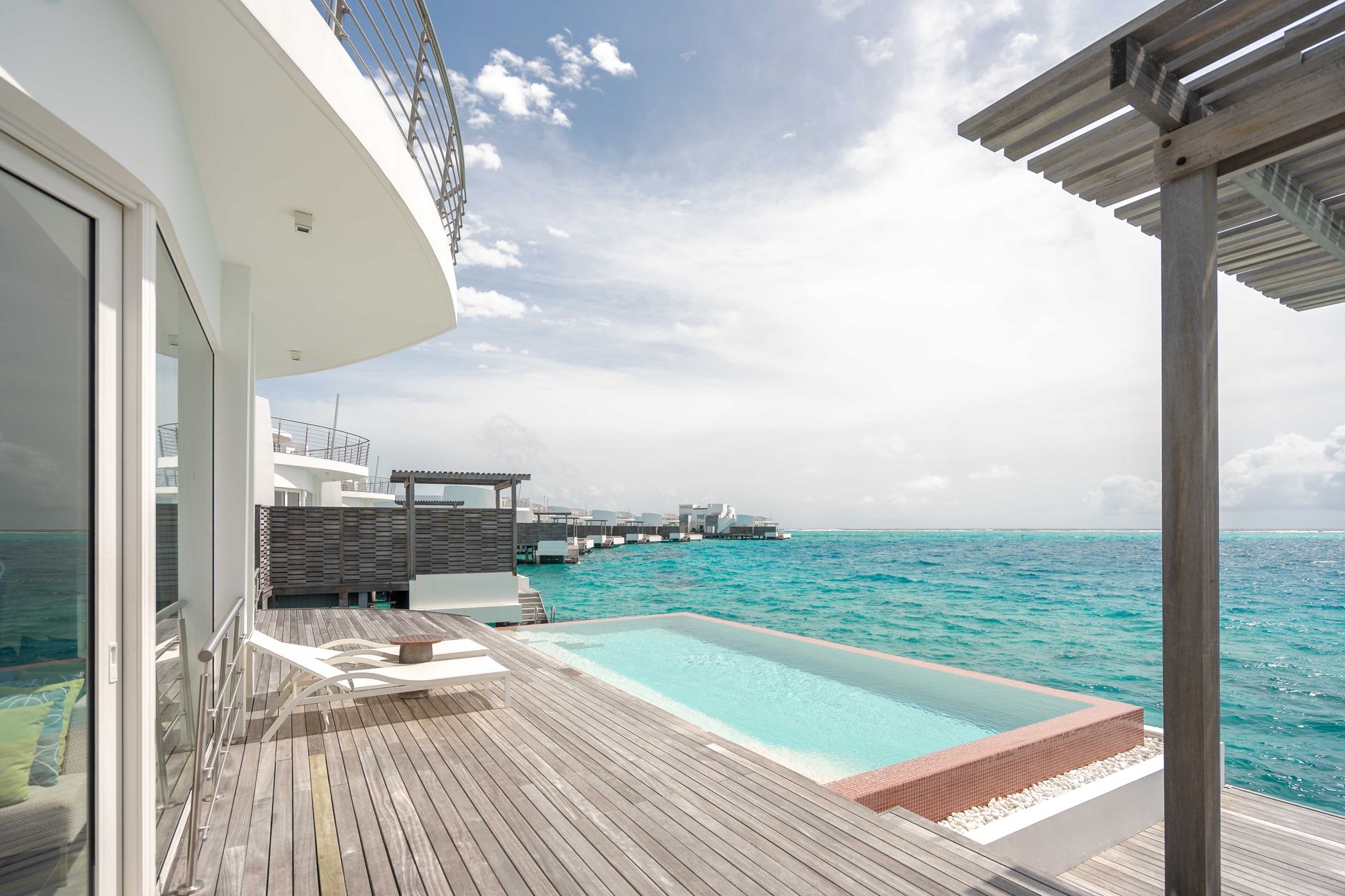 DEMO — 5-Bed Beachside Villa in Belle Mare